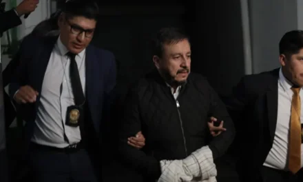 GOBIERNO RESPALDA A MEDINACELI PESE AL PEDIDO DE DETENCIÓN DE LA FISCALÍA