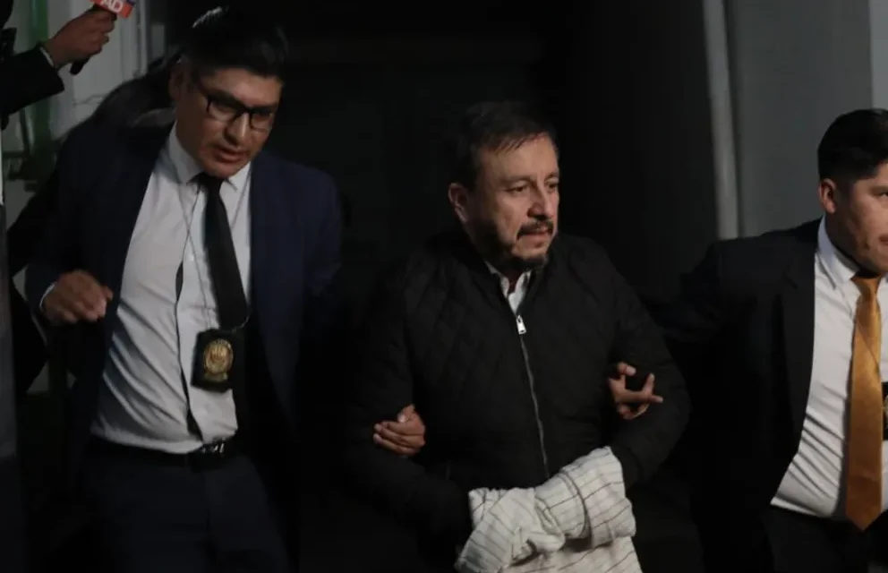 GOBIERNO RESPALDA A MEDINACELI PESE AL PEDIDO DE DETENCIÓN DE LA FISCALÍA