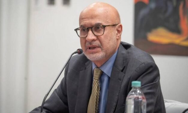 LUPO DESCARTA SU RENUNCIA, PERO ADMITE QUE PODRÍA HABER CAMBIOS EN EL GABINETE