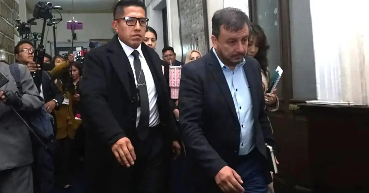 CASO «GASOLINA BASURA»: MEDINACELI ENFRENTA AUDIENCIA CAUTELAR Y RECHAZA LAS ACUSACIONES