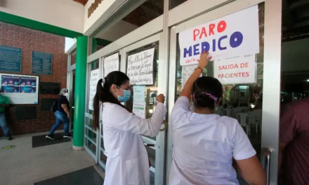 “NO ADEUDAMOS NADA”: ALCALDÍA PIDE A TRABAJADORES DE SALUD SUSPENDER EL PARO