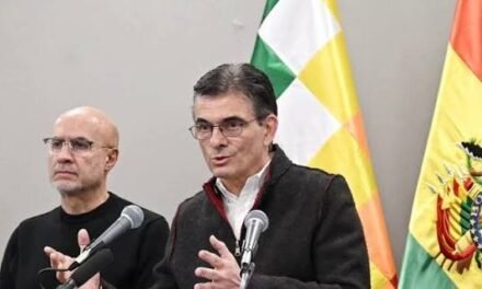 PAZ ANUNCIA QUE EL GOBIERNO ASUMIRÁ EL PAGO DE PREDIARIOS Y EL BONO DE VACUNACIÓN