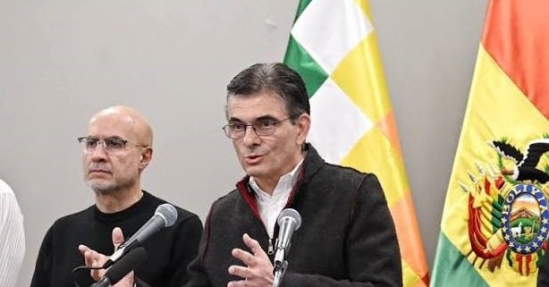 PAZ ANUNCIA QUE EL GOBIERNO ASUMIRÁ EL PAGO DE PREDIARIOS Y EL BONO DE VACUNACIÓN