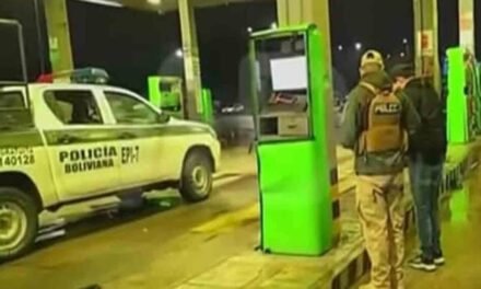 DOS HOMBRES ARMADOS ATRACARON UN SURTIDOR EN LA AVENIDA VIRGEN DE COTOCA