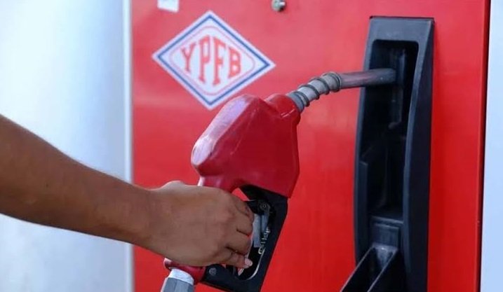 GOBIERNO CONGELA LOS PRECIOS DE LOS COMBUSTIBLES HASTA ENERO DE 2026