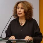 CINTHYA YAÑEZ RENUNCIA AL MINISTERIO DE TURISMO Y CULTURAS