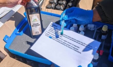 INCAUTAN 1.643 BOTELLAS CON COCAÍNA LÍQUIDA CAMUFLADA COMO VINAGRE RUMBO A EUROPA