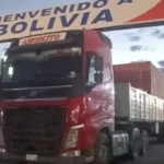 RESTRICCIÓN HORARIA EN COLCHANE GENERA LARGAS FILAS DE CAMIONES