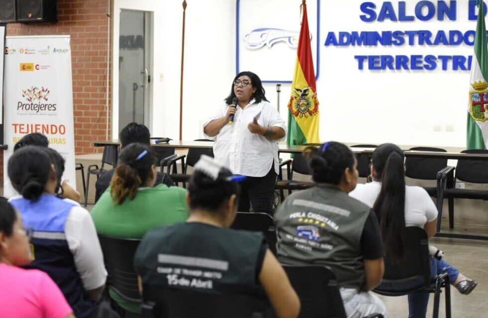 CAPACITAN A OPERADORES DE LA TERMINAL BIMODAL PARA FRENAR LA TRATA DE PERSONAS