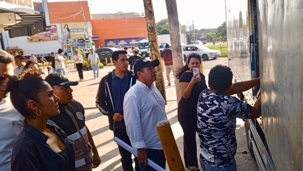 ALCALDÍA ADVIERTE SANCIONES POR OBSTRUIR ESPACIOS PÚBLICO