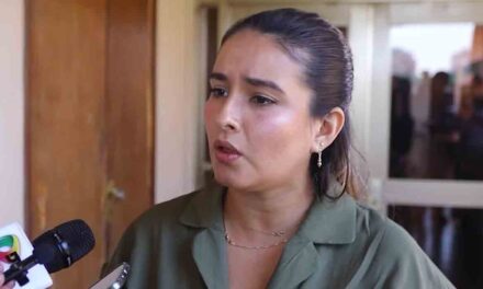 PACHECO ANUNCIA INVESTIGACIÓN POR VIAJE DE LA PAOLA AGUIRRE A CHINA