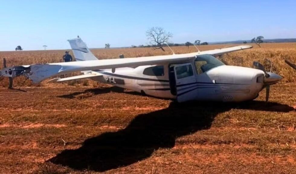 BRASIL INTERCEPTA AVIONETA QUE INGRESÓ DESDE BOLIVIA Y BUSCA A SUS OCUPANTES