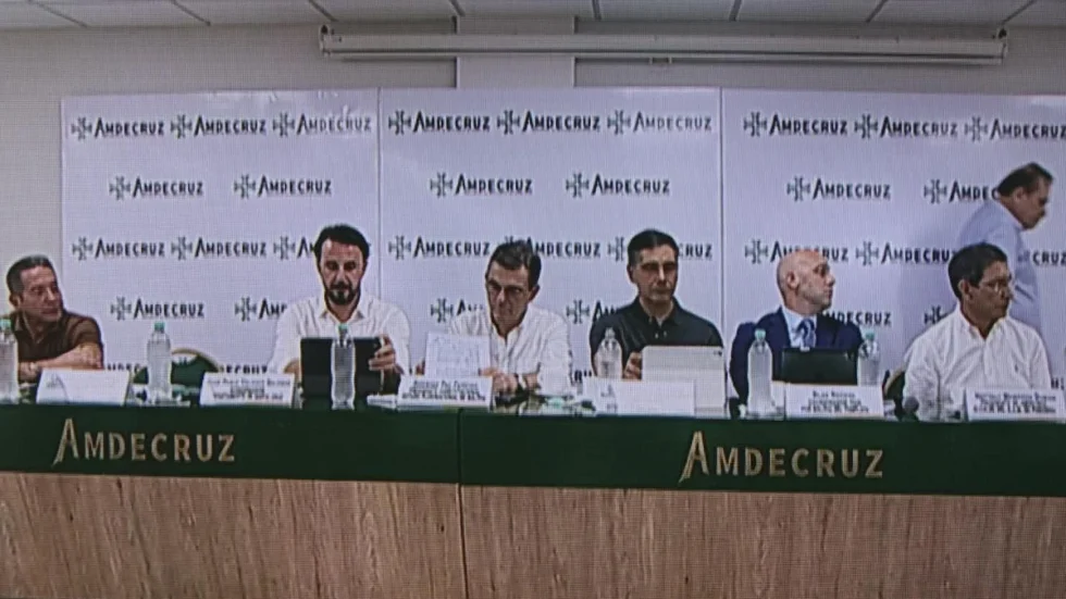 PAZ Y ALCALDES FIRMAN CONVENIO PARA EJECUTAR 51 UNIDADES EDUCATIVAS