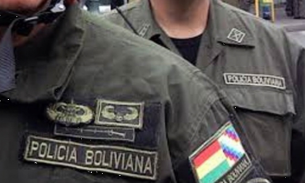 CUATRO POLICÍAS SON APREHENDIDOS POR PRESUNTA EXTORSIÓN EN MONTERO