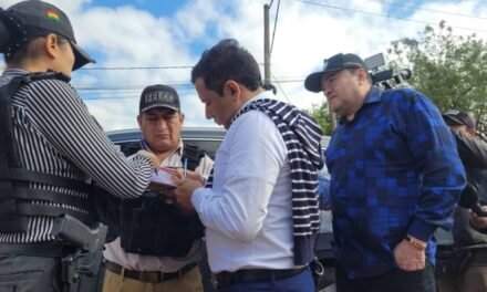 FISCALÍA INSPECCIONA EL VIADUCTO Y JHONNY FERNÁNDEZ RESPONDE POR LOS RECURSOS