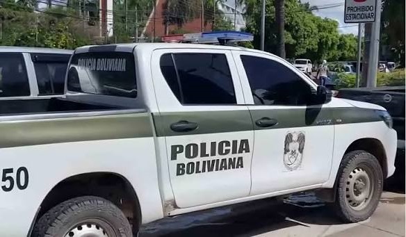 ATRACAN A LIBRE CAMBISTA Y DELINCUENTES SE LLEVAN APROXIMADAMENTE BS 100 MIL