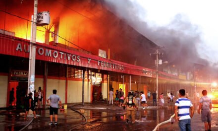 “ESTO SE PUDO EVITAR”: EXPERTO SEÑALA FALLAS EN SEGURIDAD Y SUPERVISIÓN TRAS INCENDIO EN BARRIO LINDO