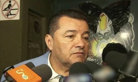 JHONNY FERNÁNDEZ SE ABSTIENE DE DECLARAR Y FISCALÍA ANUNCIA MÁS CITACIONES