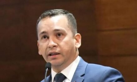 ROMER SAUCEDO RESPALDA LA DEFENSA DEL PATRIMONIO DEL MERCADO MUTUALISTA