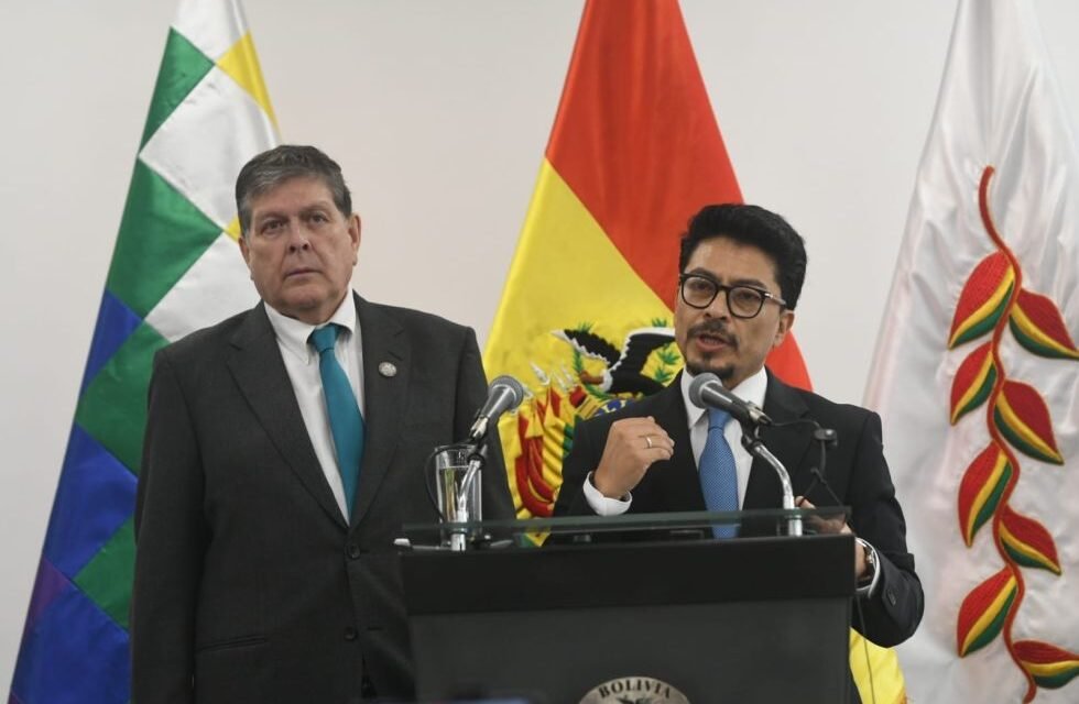“VAMOS A SINCERAR EL PRECIO”:MINISTRO BLANCO DEFIENDE NUEVA POLÍTICA DE COMBUSTIBLES