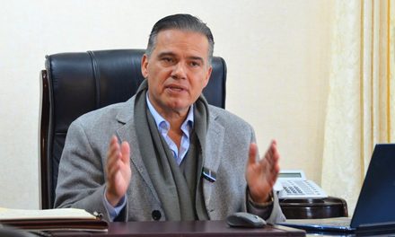 MINISTRO DE DEFENSA ADVIERTE QUE NO PERMITIRÁ BLOQUEOS DURANTE EL ESTADO DE EXCEPCIÓN