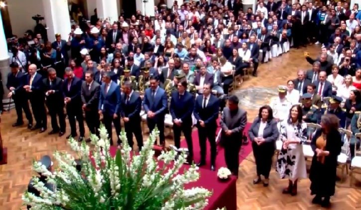 PAZ RECONFIGURA SU GABINETE Y REDUCE DE 14 A 12 LOS MINISTERIOS DEL EJECUTIVO