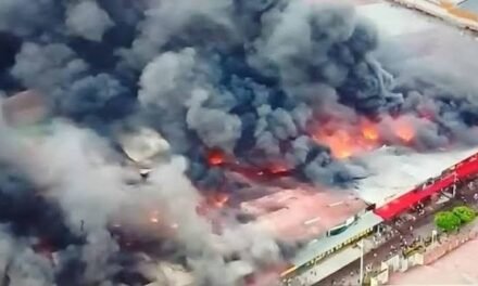INCENDIO EN BARRIO LINDO DEJÓ CALIDAD DEL AIRE “EXTREMADAMENTE MALA”