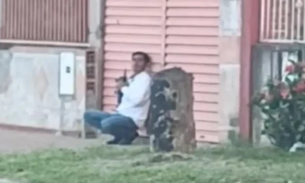 PLAN TRES MIL: SOSPECHOSO DE BALEAR A UNA MUJER SE ATRINCHERA Y MOVILIZA A LA POLICÍA