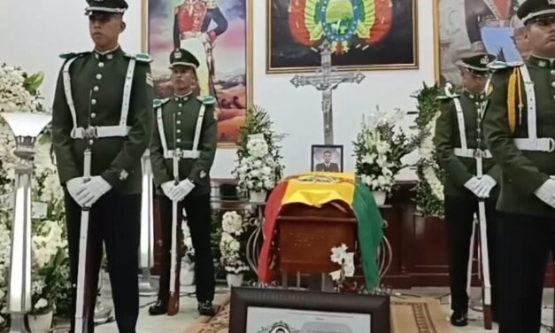POLICÍA OTORGA ASCENSO PÓSTUMO A YERSON SALAZAR TRAS SU ÚLTIMA MISIÓN EN SAN MATÍAS