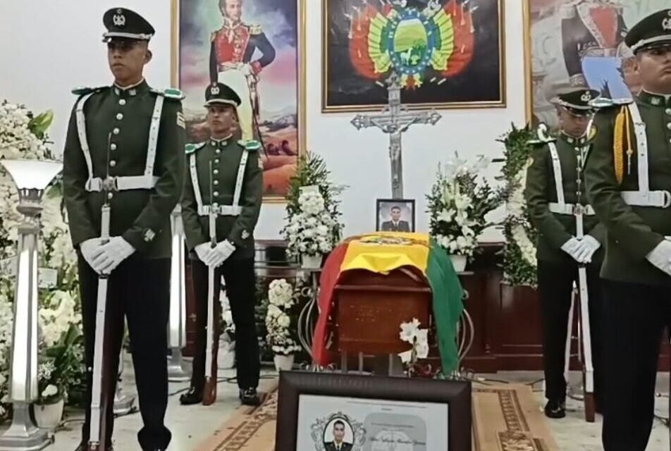 POLICÍA OTORGA ASCENSO PÓSTUMO A YERSON SALAZAR TRAS SU ÚLTIMA MISIÓN EN SAN MATÍAS