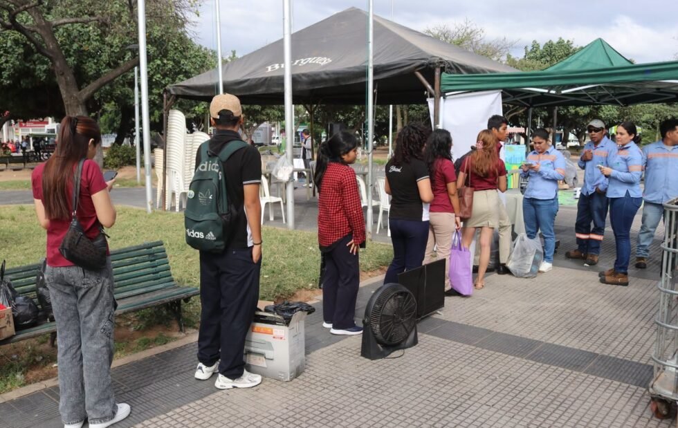 EMACRUZ RECOLECTA 1300 KILOS DE RESIDUOS ELECTRÓNICOS EN LA VILLA PRIMERO DE MAYO