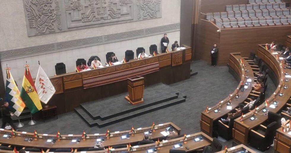 ALP CENSURA A JOSÉ GABRIEL ESPINOZA TRAS SU AUSENCIA A LA INTERPELACIÓN