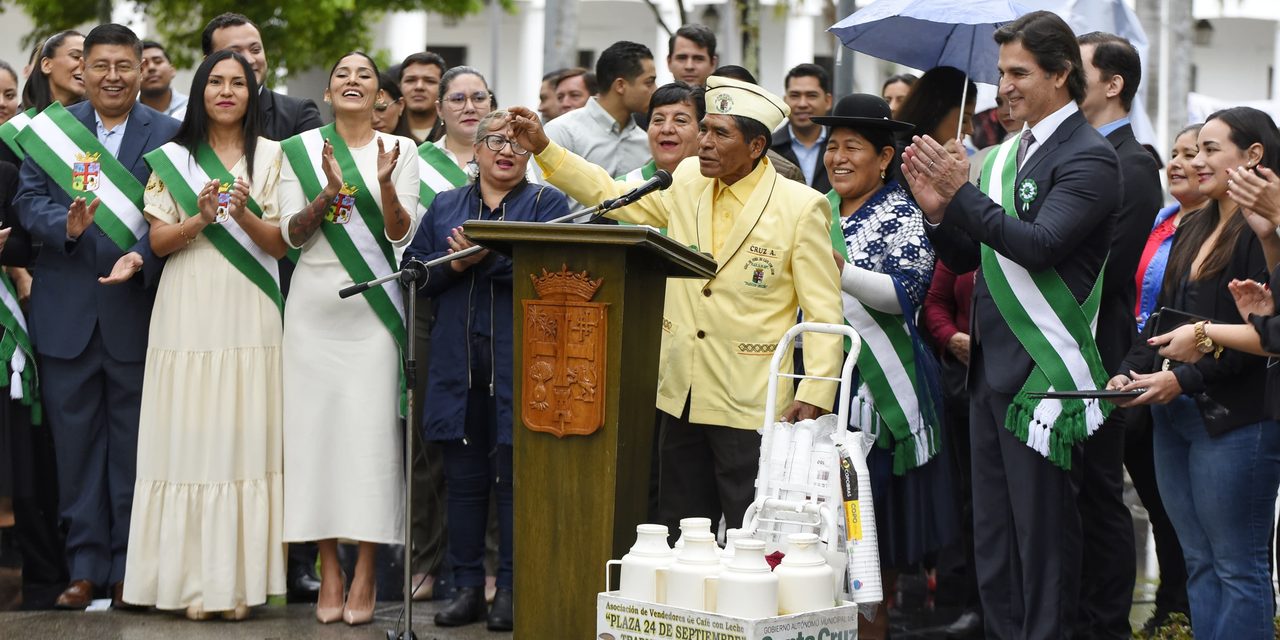 ‘MAMÉN’ CEDE EL PROTAGONISMO A DON CRUZ EN LA APERTURA DEL MES CÍVICO DE SANTA CRUZ