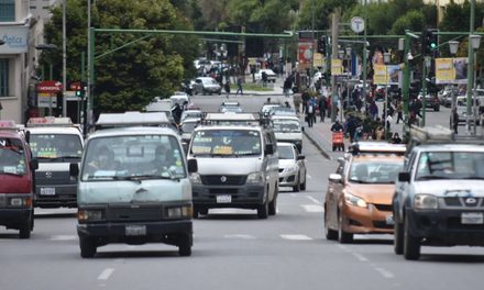 TRANSPORTE LIBRE AMENAZA CON MOVILIZACIÓN NACIONAL SI EL GOBIERNO NO ATIENDE SUS DEMANDAS