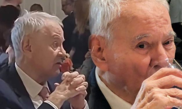 GONZALO SÁNCHEZ DE LOZADA LLAMA A LA UNIDAD DEL MNR Y DE INSTITUCIONES