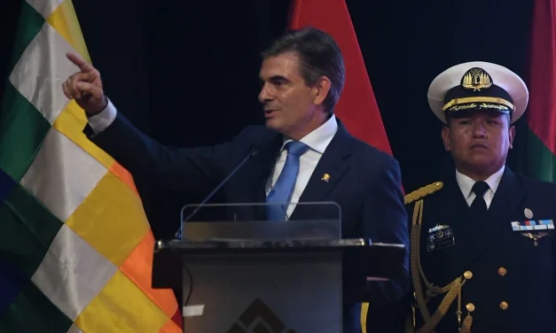 PAZ DICE QUE EL CRÉDITO DEL FMI PERMITIRÁ ACCEDER A MÁS DE $US 7.000 MILLONES