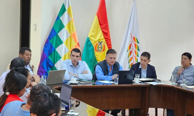 TRANSPORTISTAS RATIFICAN PARO PARA EL LUNES PESE A REUNIÓN CON EL GOBIERNO