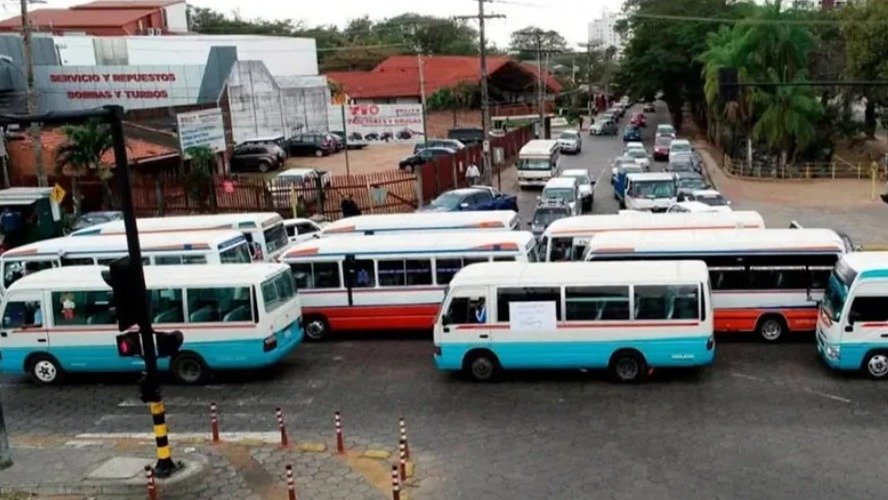 TRANSPORTE PÚBLICO RATIFICA REPLIEGUE DE MICROS PARA ESTE LUNES