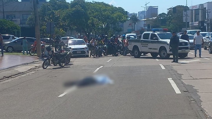 HOMBRE ES ACRIBILLADO A PLENA LUZ DEL DÍA EN EL SEGUNDO ANILLO DE LA AVENIDA MUTUALISTA