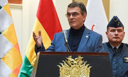 PAZ ANUNCIA NUEVA LEY DE ELECTRICIDAD Y REFORMAS PARA HIDROCARBUROS