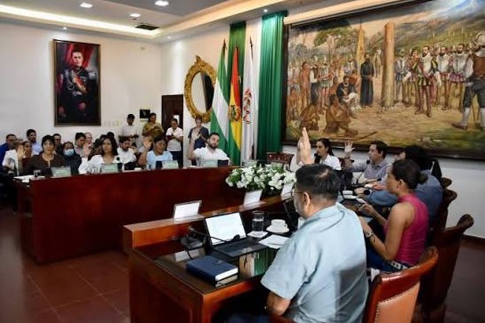 CONCEJO MUNICIPAL APRUEBA POA 2027 DE BS 4.508 MILLONES PARA SERVICIOS Y OBRAS EN SANTA CRUZ