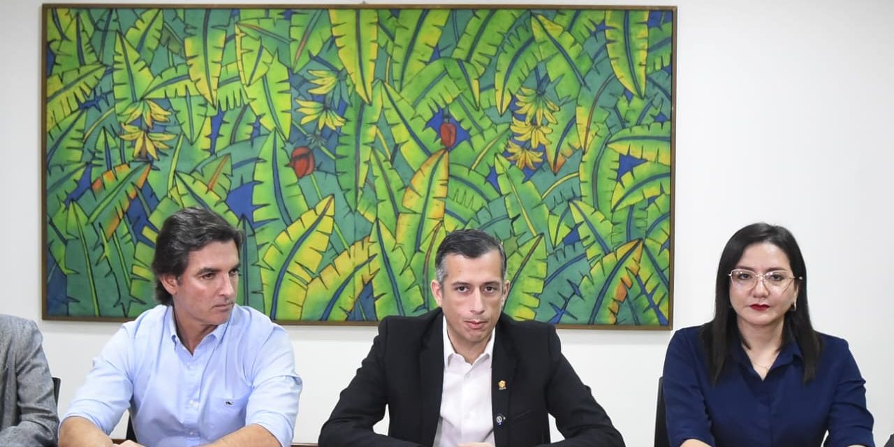 ALCALDÍA Y BRIGADA CRUCEÑA IMPULSAN DOS PROYECTOS VIALES DE PRIORIDAD NACIONAL