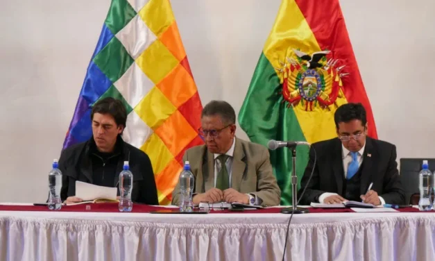 GOBIERNO DESPLIEGA MINISTROS PARA EXPLICAR EL RETIRO DE LA SUBVENCIÓN A LOS COMBUSTIBLES
