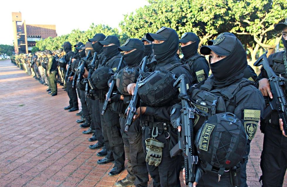 FELCC DESPLIEGA PERSONAL ESPECIALIZADO EN SANTA CRUZ PARA INVESTIGAR HECHOS VIOLENTOS