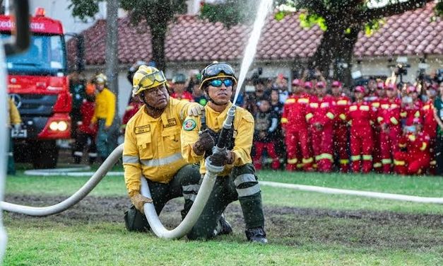 BOMBEROS VOLUNTARIOS RECIBIRÁN LA MÁXIMA DISTINCIÓN MUNICIPAL EN LA EFEMÉRIDE CRUCEÑA