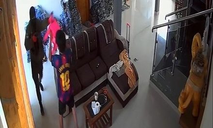 MENORES SE ENFRENTAN A DELINCUENTES Y FRUSTRAN ROBO EN SU DOMICILIO