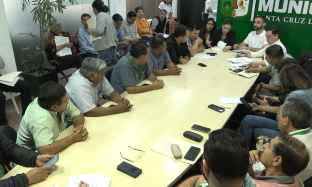 CONCEJO APRUEBA COMISIÓN PARA REVISAR EL PASAJE Y TRANSPORTE MANTIENE PARO DE 48 HORAS