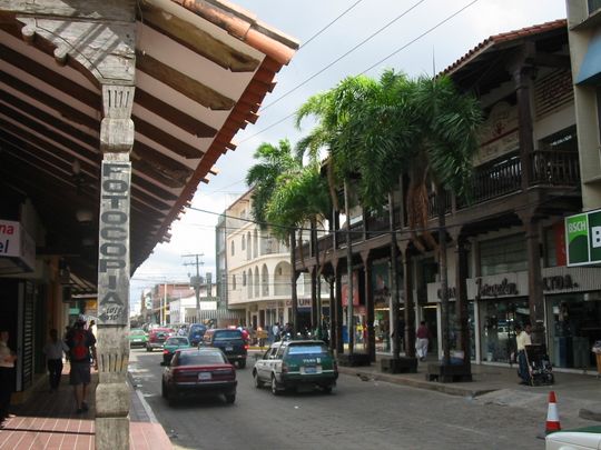 CENTRO DE SANTA CRUZ, EN ALERTA POR ROBOS Y FALTA DE PATRULLAJE
