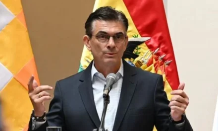 GOBIERNO DE PAZ LLAMA A “ESCUCHAR Y RESPETAR LAS DIFERENCIAS” EN EL DÍA DE LA DEMOCRACIA
