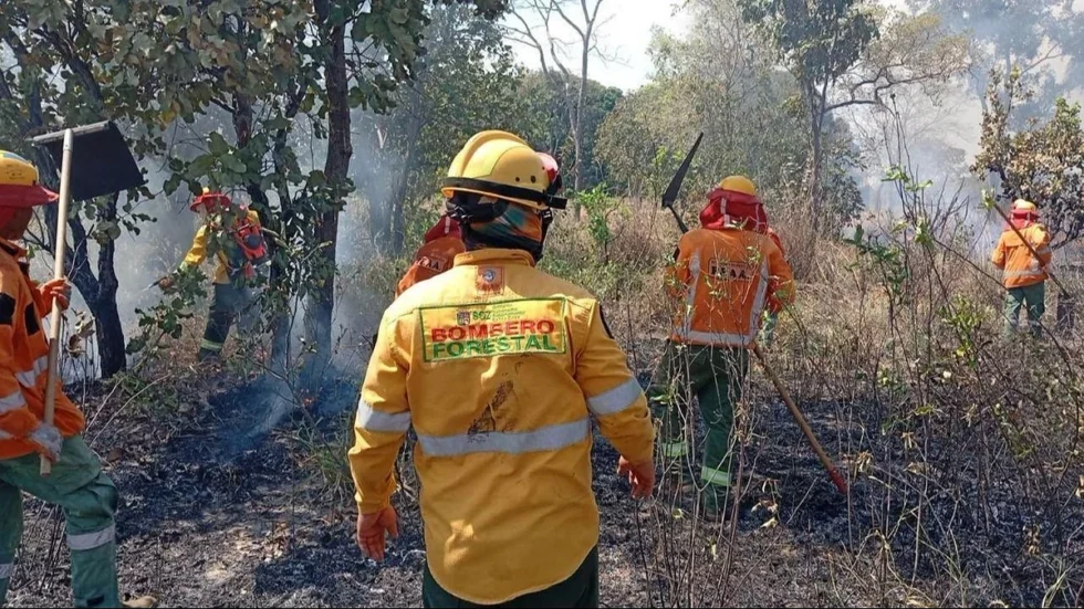 SANTA CRUZ REPORTA 3.047 FOCOS DE CALOR EN OCTUBRE Y MANTIENE ALERTA NARANJA
